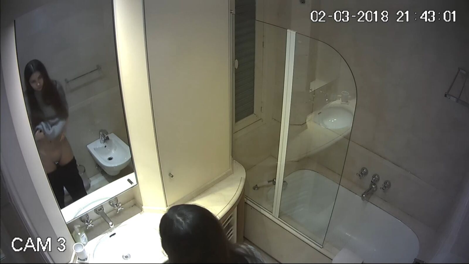 SHOWER HOTEL / Shower hotel (31 roller) [2018, Voyeur, Shower, Peeing, 1080p, HDRip]