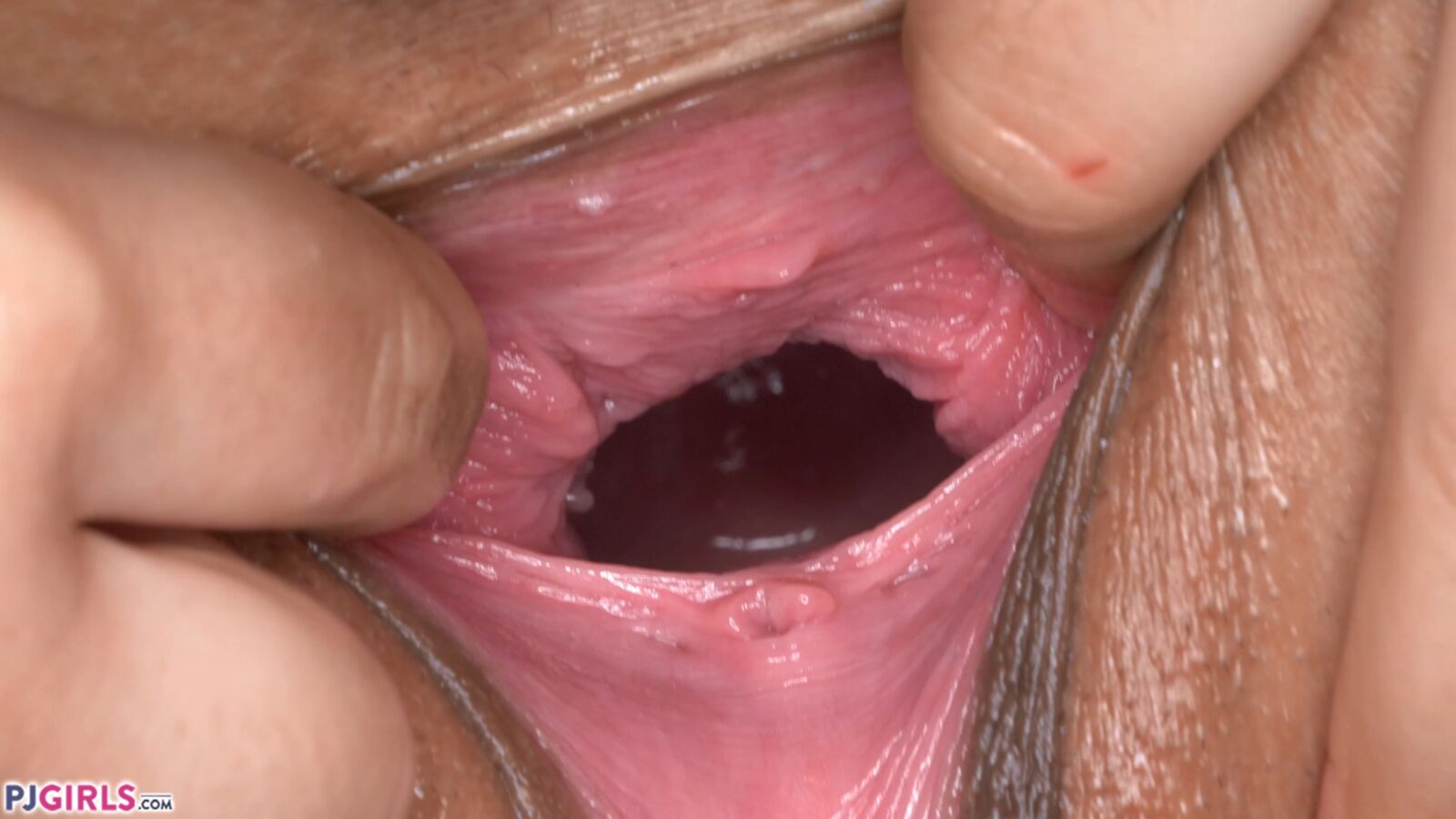 [4.68 GB] [PJGirls.com] FREA DEE, SEREYNA GOMEZ - FISTED-UP FREA 4K [2020-06-22, Cervix, Feet, Closeups, Fisting, Gaping, Girl-Girl, Pussy Stretching, Shaved Pussy, 2160p, HDRip ]