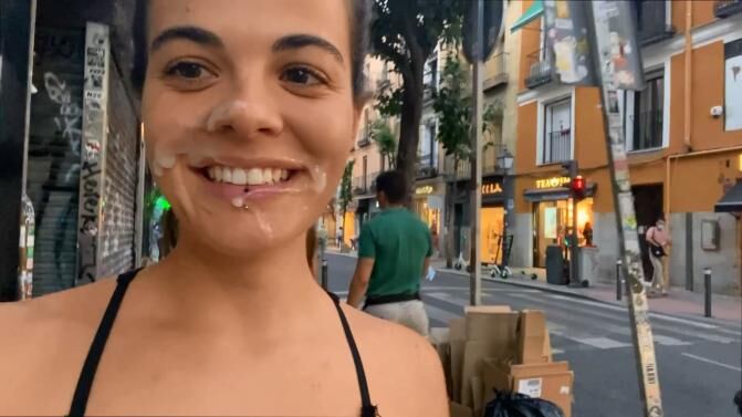[Onlyfans.com] Banana Nomads - Cumwalk Madrid Fuencarral [2021, Cumwalk, Blowjob, Facial, 1080p, Siterip]