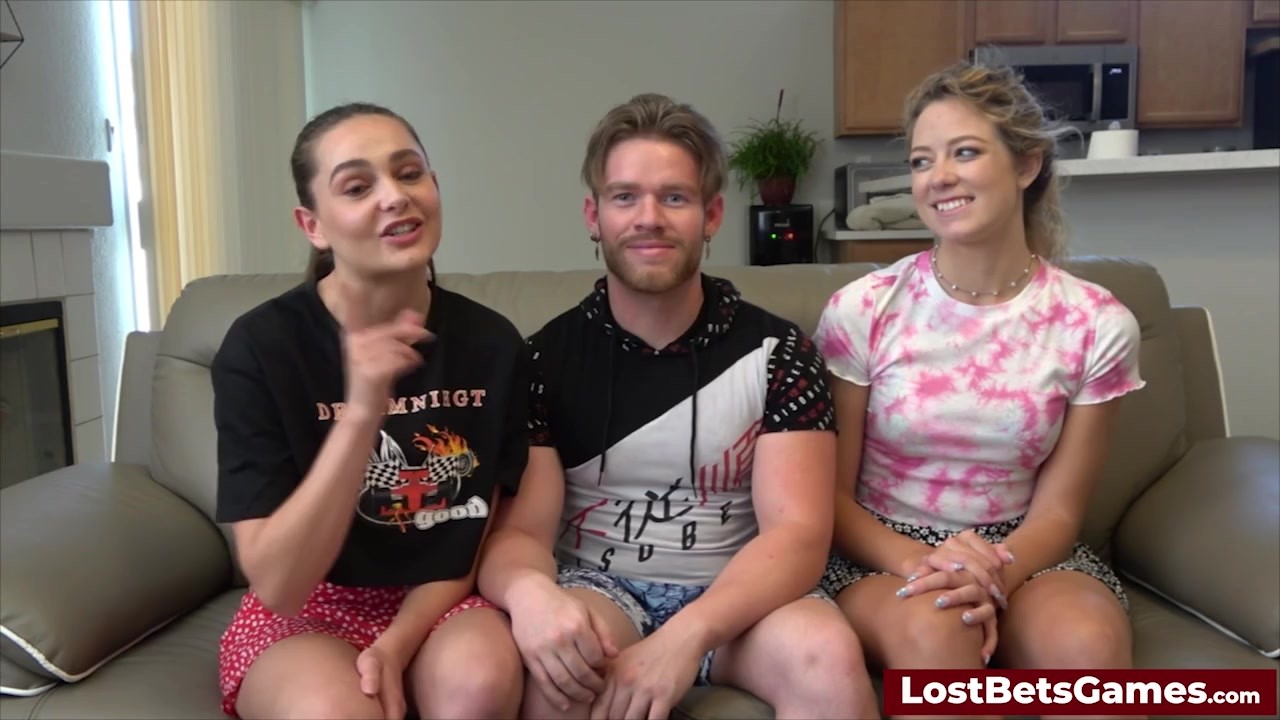 [Lost Bets Games] Strip basketball between three good friends turns wild