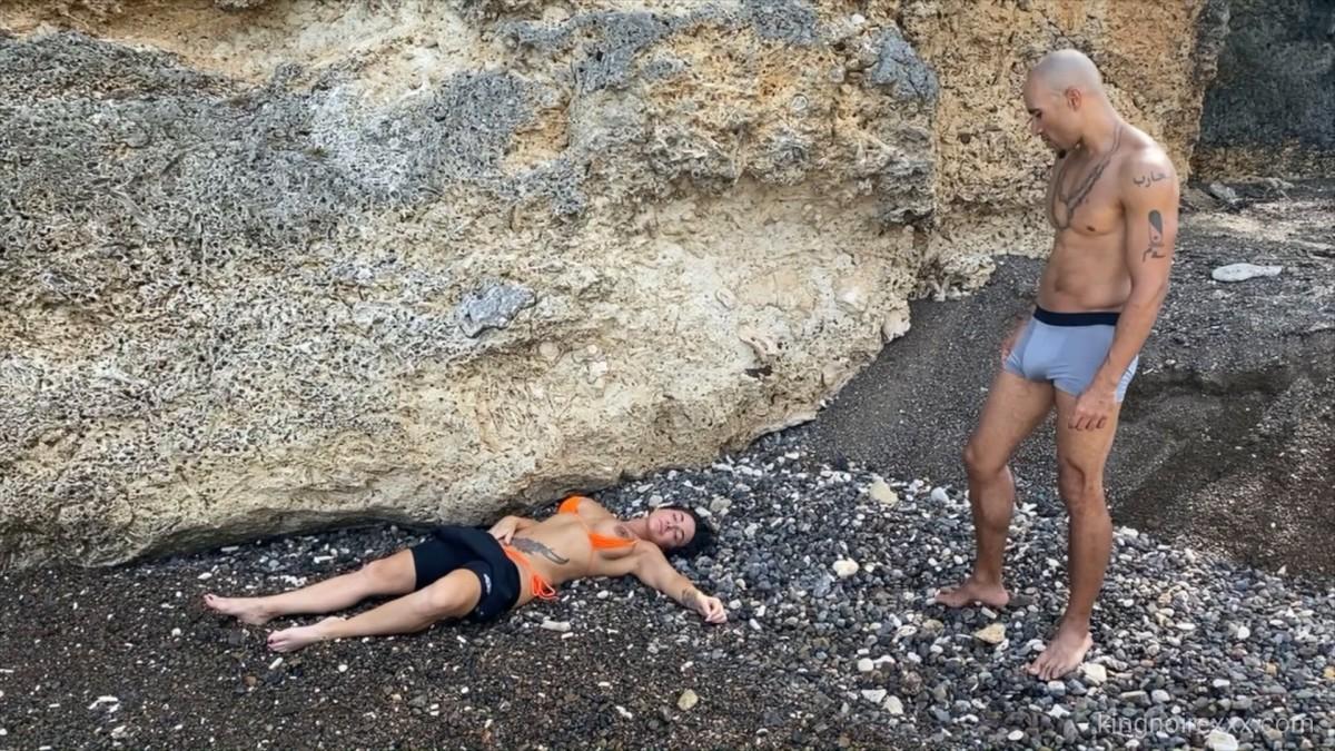 [kingnoirexxx.com] Aubrey Black - kingnoirexxx.com "Sex On The Beach" [2020, Big Cock, Big Tits, Interracial, Latina, MILF, 1080p, SiteRip]