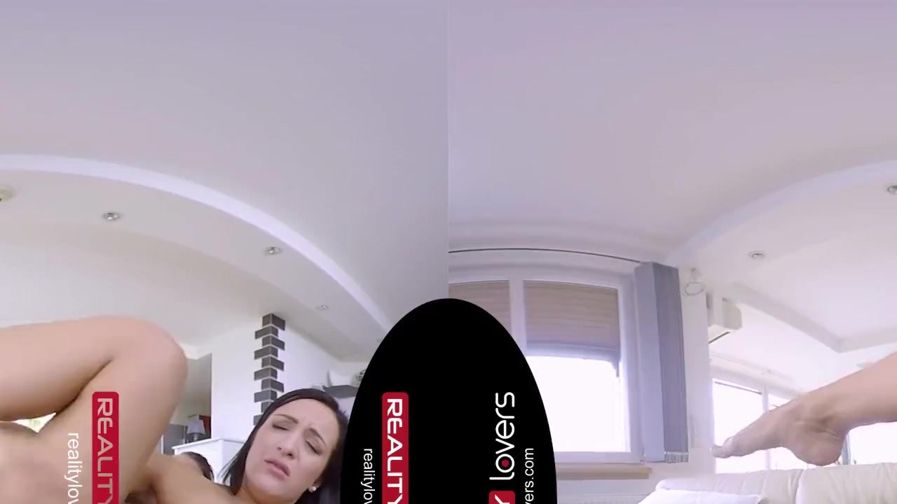 [Reality Lovers] Realitylovers - wifey needs attention vr