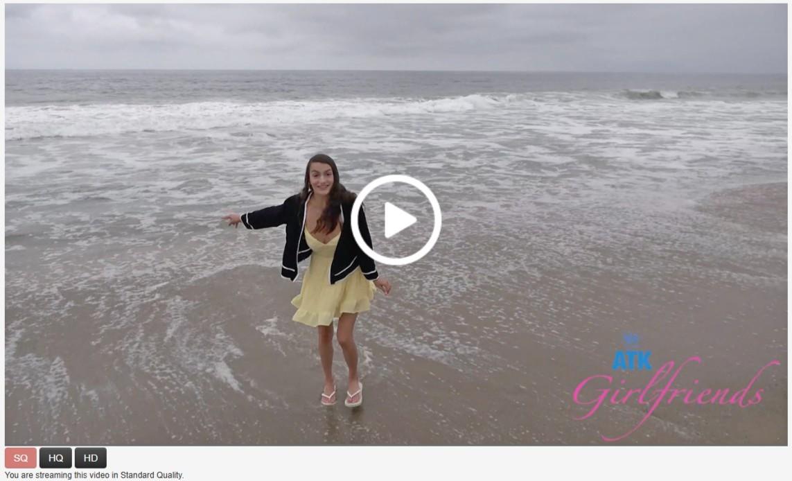 [615.9 MB] [ATKGirlfriends.com] Summer Renee - Malibu 1/3 (1794 Scene #1) [2025-06-13, Blowjob, Exhibitionism, Fingering, Handjob, POV, Petite, Pissing, Shaved, Voyeur, Breast Play, Date, Outdoors, Wet, 480p, SiteRip]
