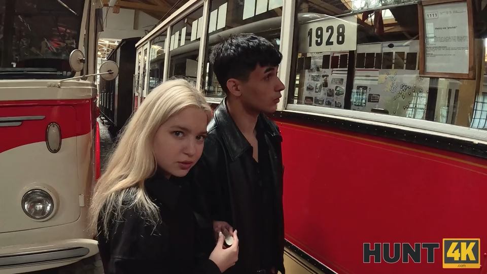 [Hunt4K.com / Vip4K.com] Nikoletta Queen - Conductor, Ring my Clit (06.06.2025) [All Sex, Hardcore, Gonzo]