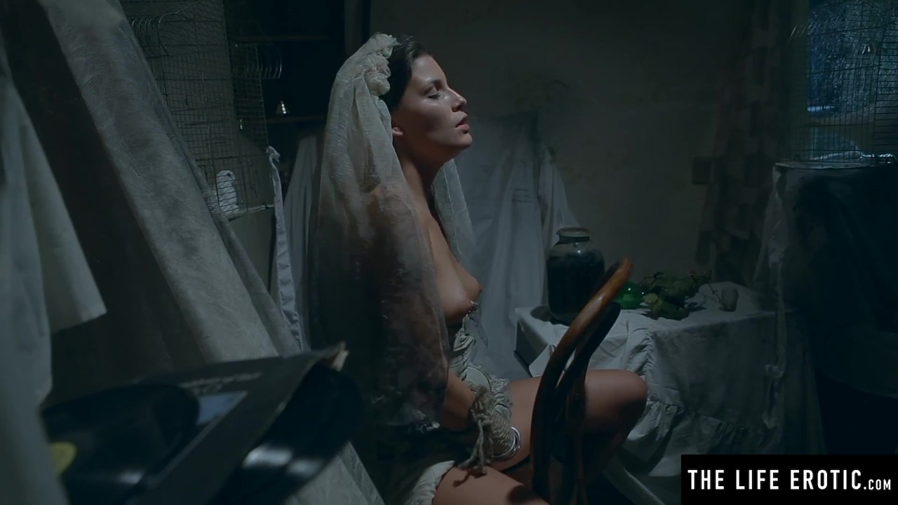 [The Life Erotic] Watch a kinky abandoned bride masturbate to a mindblowing orgasm