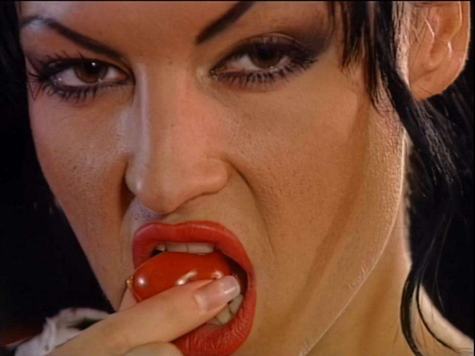 [435.1 MB] Laura Angel - 00Sex It is never too late [1998 г., Straight, Brunette, Anal, 720p, UPSCALE]