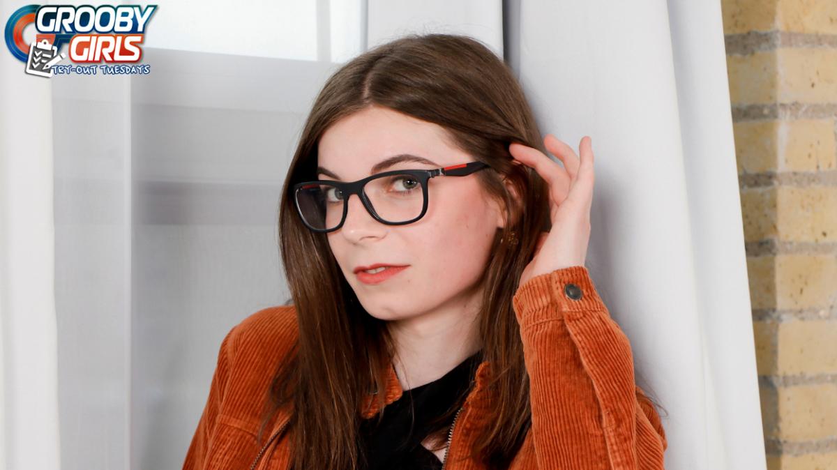 [GroobyGirls.com] Welcome To Sydney Summers (11 Jul, 2023) [2023 г., Transsexual, Shemale, Solo, Lingerie, Small Tits, Masturbation, 1080p]