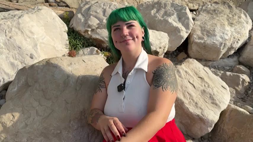 [JacquieEtMichelTV.net] Lilith - 20 years old, student in Toulon (23.10.2025) [All Sex, Hardcore, Gonzo]