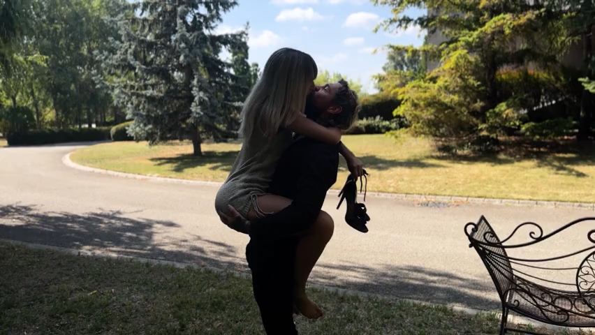 [LoveHerFeet.com] Megan Love - Unexpected Massage At The Park (22.10.2025) [All Sex, Hardcore, Gonzo]