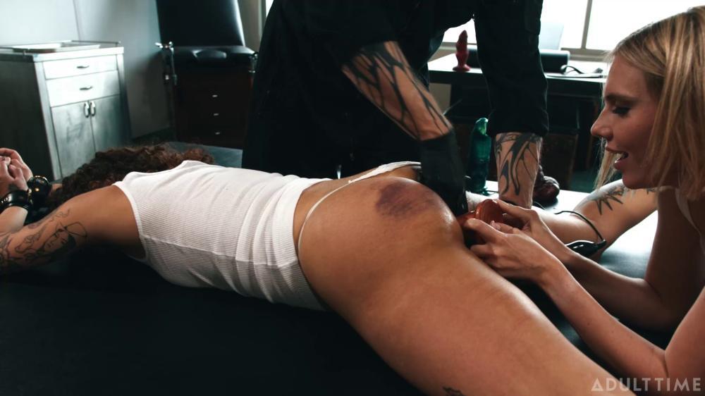 [313.2 MB] [AdultTime.com / Atraunch.com] Rebel Rhyder, Nico Luva, Eli Cross - Fisted Into Submission [2025-09-25, Hardcore, Milf, Big tits, Lesbian, Roleplay, Fisting, Cunnilingus, Toys, Dildo, 480p, SiteRip]