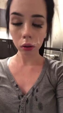 Alice Snow - Красотка Alice Snow хорошо работает ртом [2021.01.21, Amateur, Babyface, Brunette, Blowjob, Cumshot, Deep Throat, Facial, Gonzo, Handjob, Posing, Teen, 480p, CamRip]