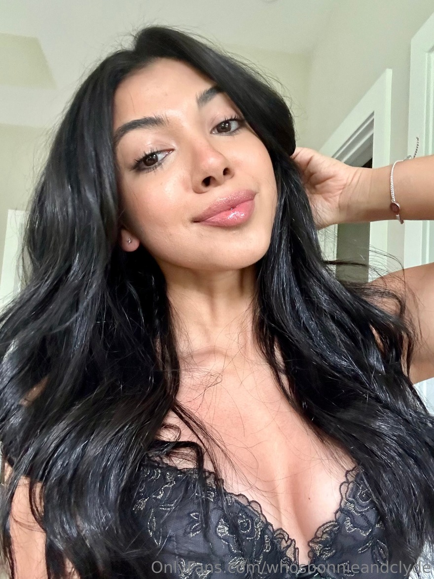 [OnlyFans]Bonnie&Clyde @whosbonnieandclyde (451 Videos+185 Images) MegaPACK [2021 - 2025, Amateur, Blowjob, Couples, Latina, Venezuelan, Images, Dildo]