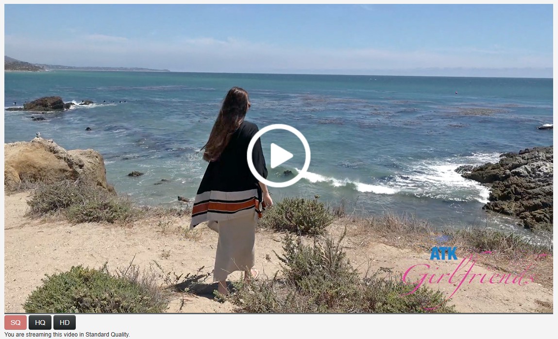 [ATKGirlfriends.com] Serena Hill - Malibu Park 1/2 (1807 Scene #1) [2025-08-06, Blowjob, Exhibitionism, Fingering, Handjob, POV, Petite, Pissing, Public Nudity, bathroom, beach, Breast Play, date, large labia, outdoors, trimmed pussy, wet, 480p, SiteRip]