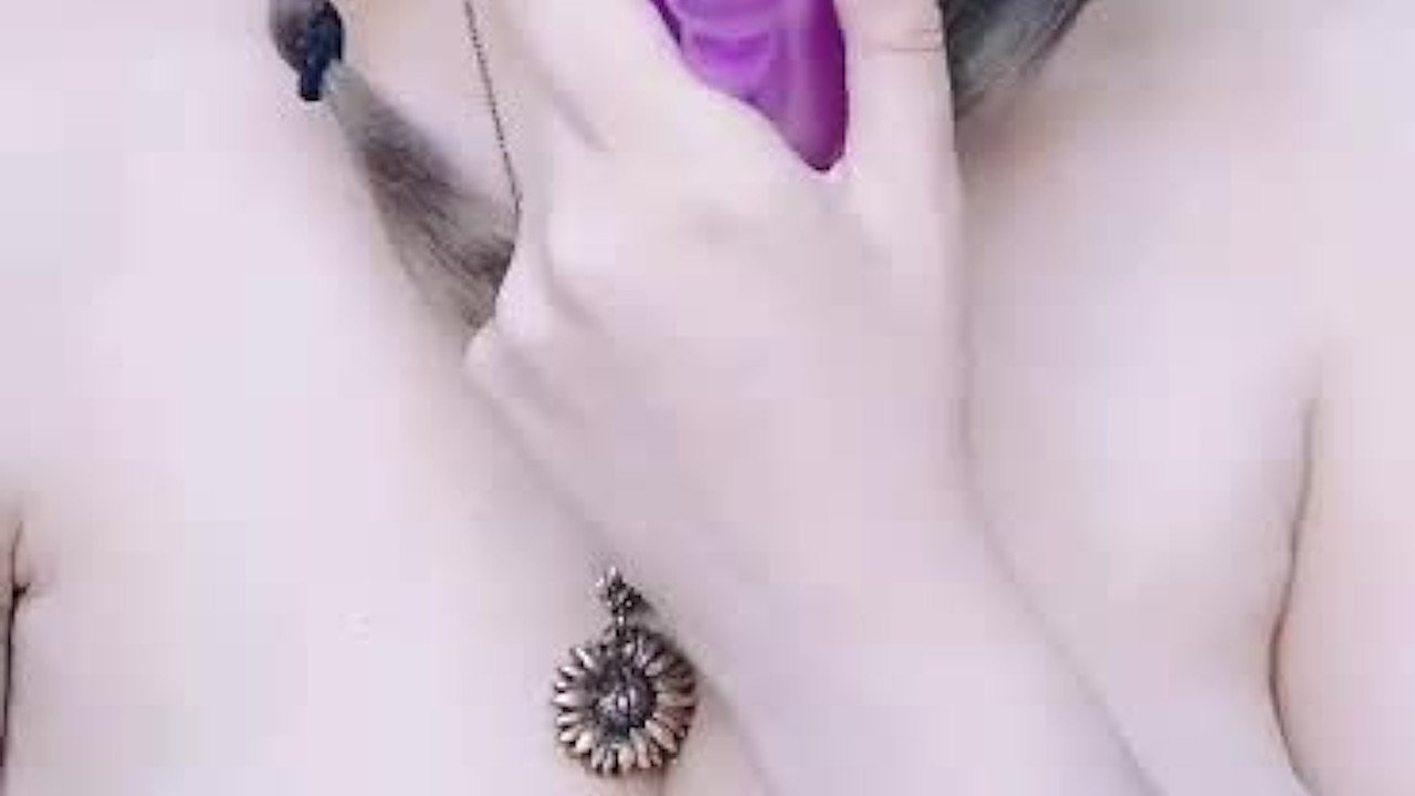 I sent my prof a video to earn xtra redit during quarentine multiple orgasms dbl penetration