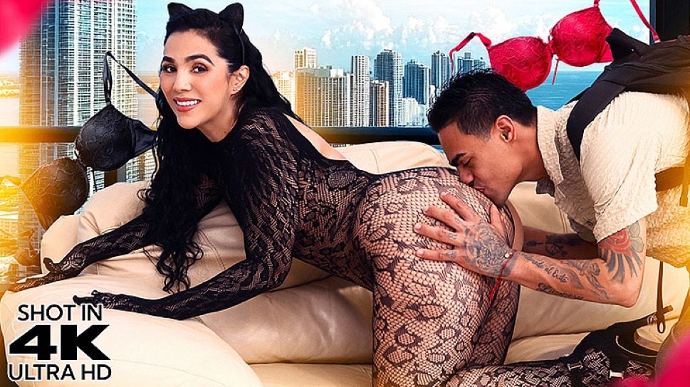 [SexMex.xxx] Sarah Black (Lingerie-Clad Stepmom) [2025 г., MILF, Hardcore, Big Ass, All Sex, 2160p, 4k]