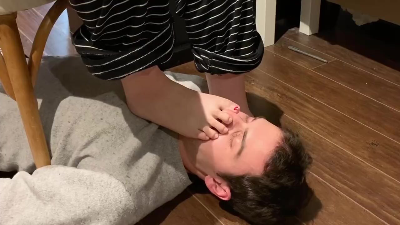 Sniffing my girlfriends sweaty toes