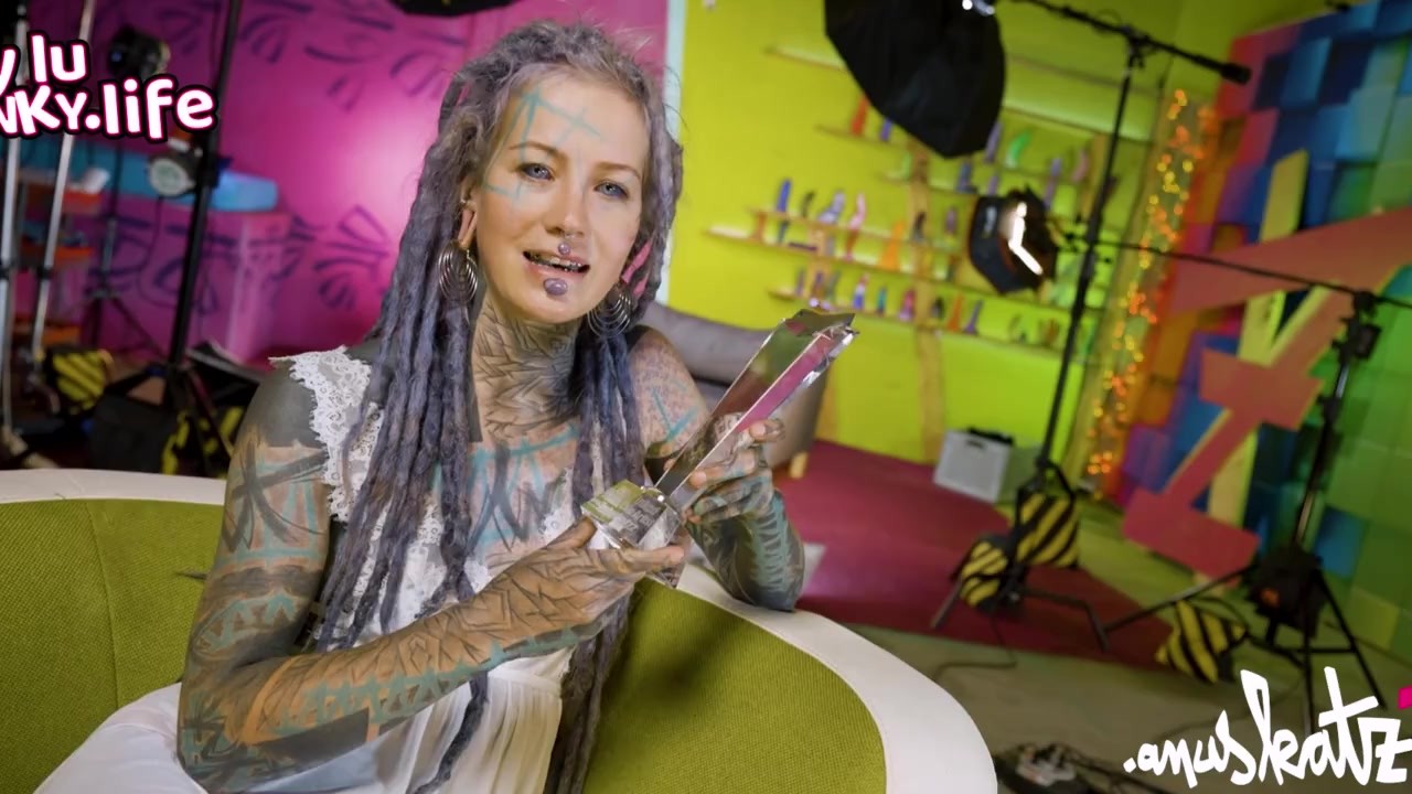 Anuskatzz won an altporn award - best inked indie clip artist 2020 - thanks to all my naughtyz
