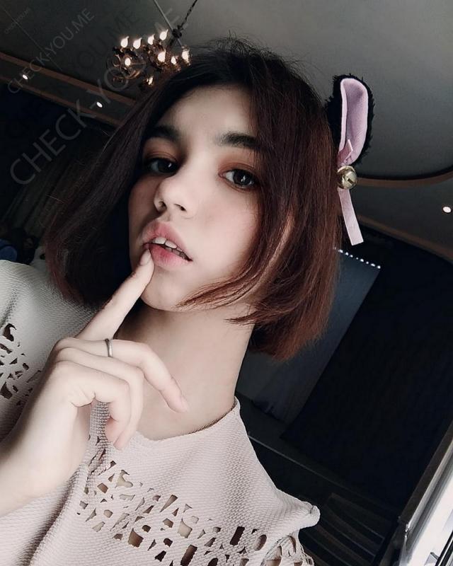 Дарья1 [Amateur,Solo,Posing] [от 2038*1536 до 4320*3240, 26 фото]