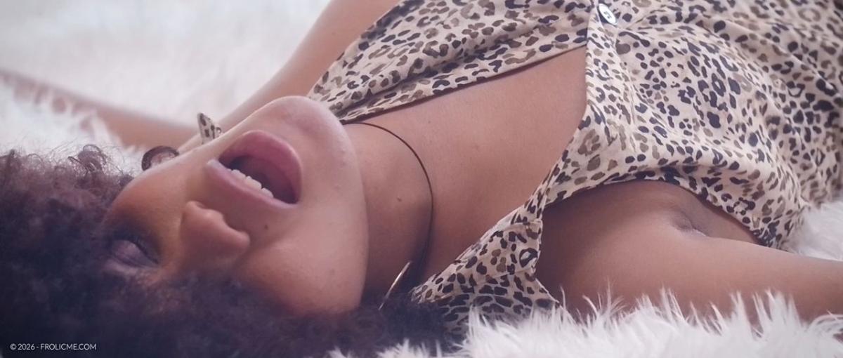 [FrolicMe.com] Selva La Piedra - The Gardner (06.02.2026) [All Sex, Hardcore, Gonzo]