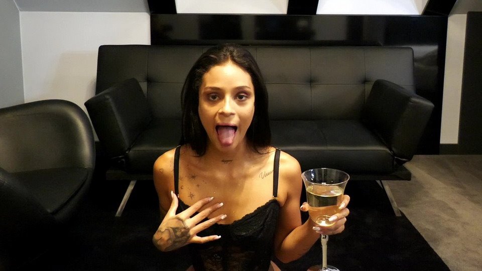 [LegalPorno.com / PissVids.com / Real Life RLP] Breiny Zoe (Real Life Porno 32: Breiny Zoe - Rimming, Piss Drinking and Hard Sex.) [2023-09-13, Gonzo, Straight, Deep Throat, Gagging, Rimming, Slap, Swallow, Peeing, 1080p]