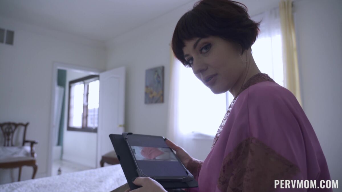 [Pervmom.com / Teamskeet.com] Jessica Ryan – The Discovery [2020.12.06, All Sex, Bedroom, Big Tits, Blowjob, Blue Eyes, Cowgirl, Cum In Mouth, Cum On Tits, Doggystyle, Step Mom, Stockings, 2160p] – Porn torrents download