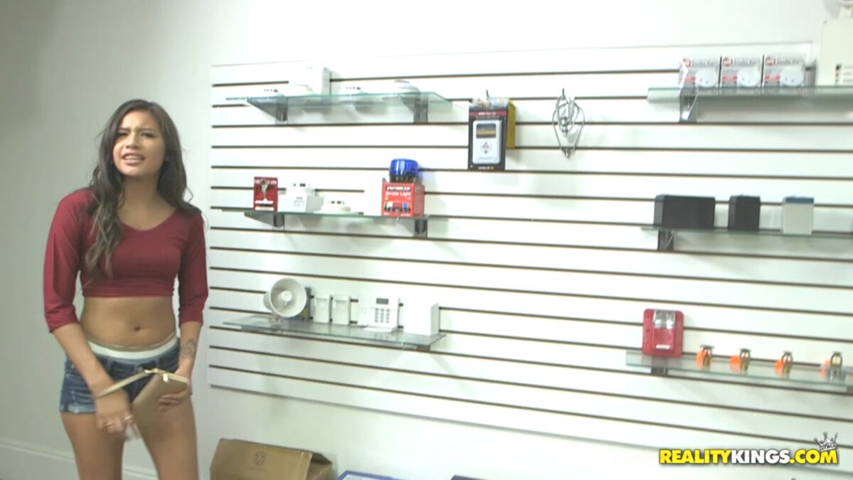 [MoneyTalks.com / realitykings.com] Dylan Daniels and Zaya Cassidy – Shake Something (12-11-2016) [2016, 1on1, Bikini, Blowjob, Brunette, Doggystyle, Facial, Latin, Puffynips, Shaved, Skinny, Straight, Hardcore, All Sex, HDRip, 1080p] – Porn torrents download