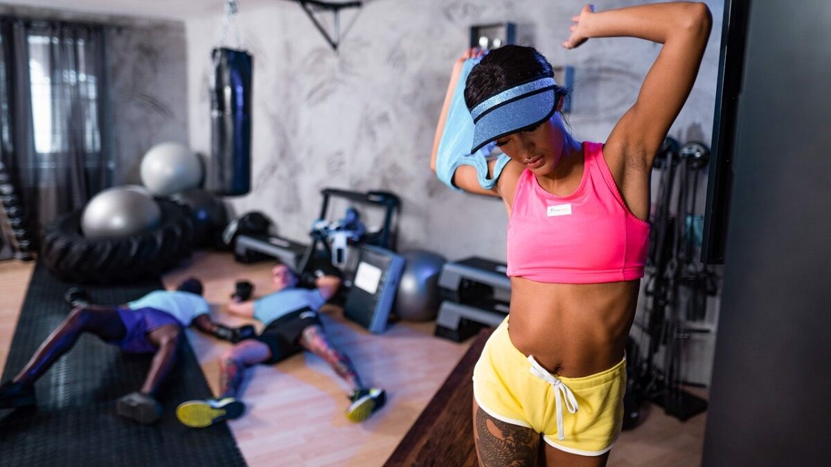 [Fitnessrooms.com / Sexyhub.com] Capri Lmonde – Wild Threesome Makes Teen Squirt [2021.10.21, All Sex, Blowjob, ThreeSome, IR, 480p] – Porn torrents download