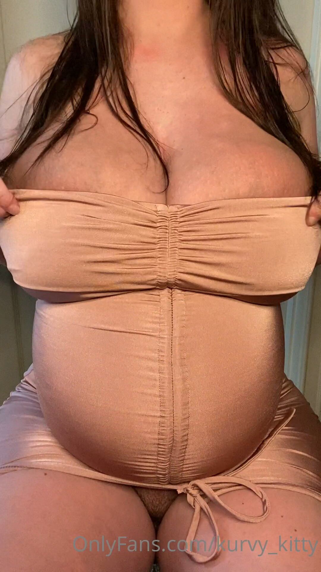 [Onlyfans.com] Kurvy Kat – 37 Week Pre-Preggo Undressing Lotion [2021, Pregnant, Solo, 1080p, Web-DL] – Porn torrents download