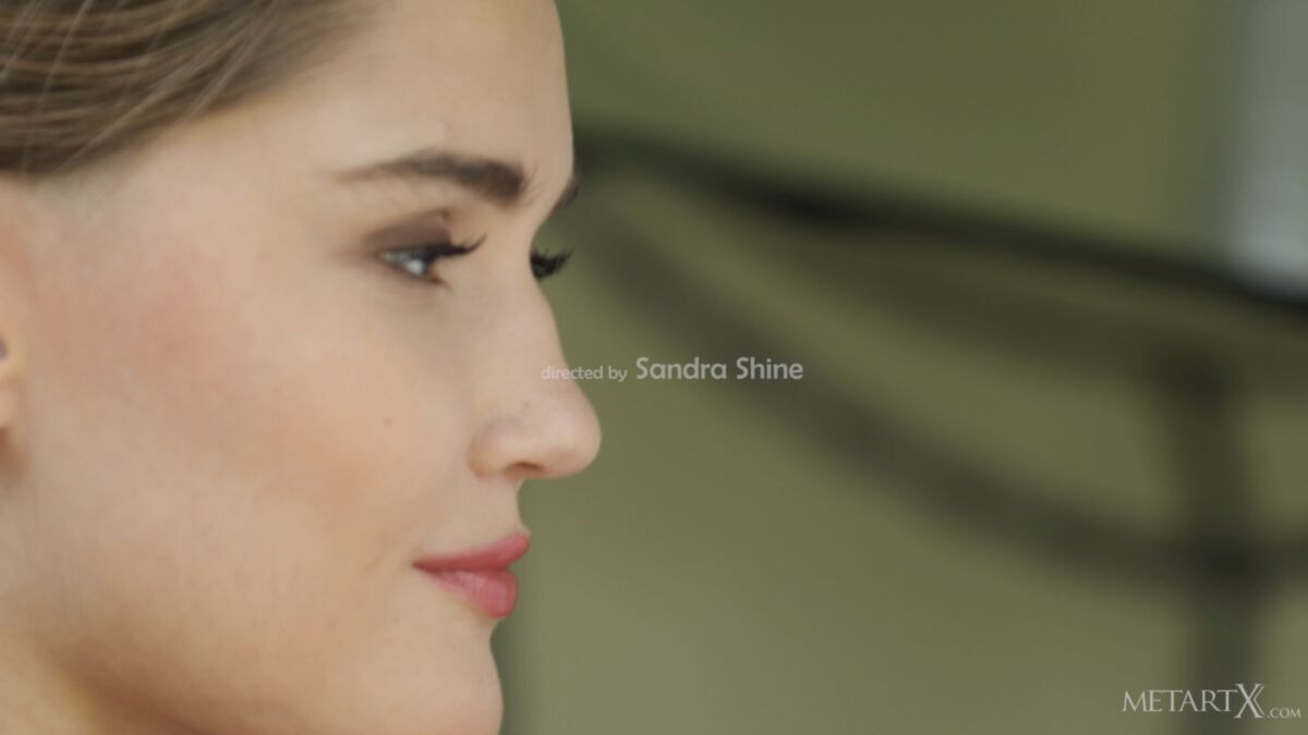 [Metartx.com] Sonya Blaze (Swing Me 2) [2022-04-15, Solo, Masturbation, Shaved, Brunette, 2160p] – Porn torrents download