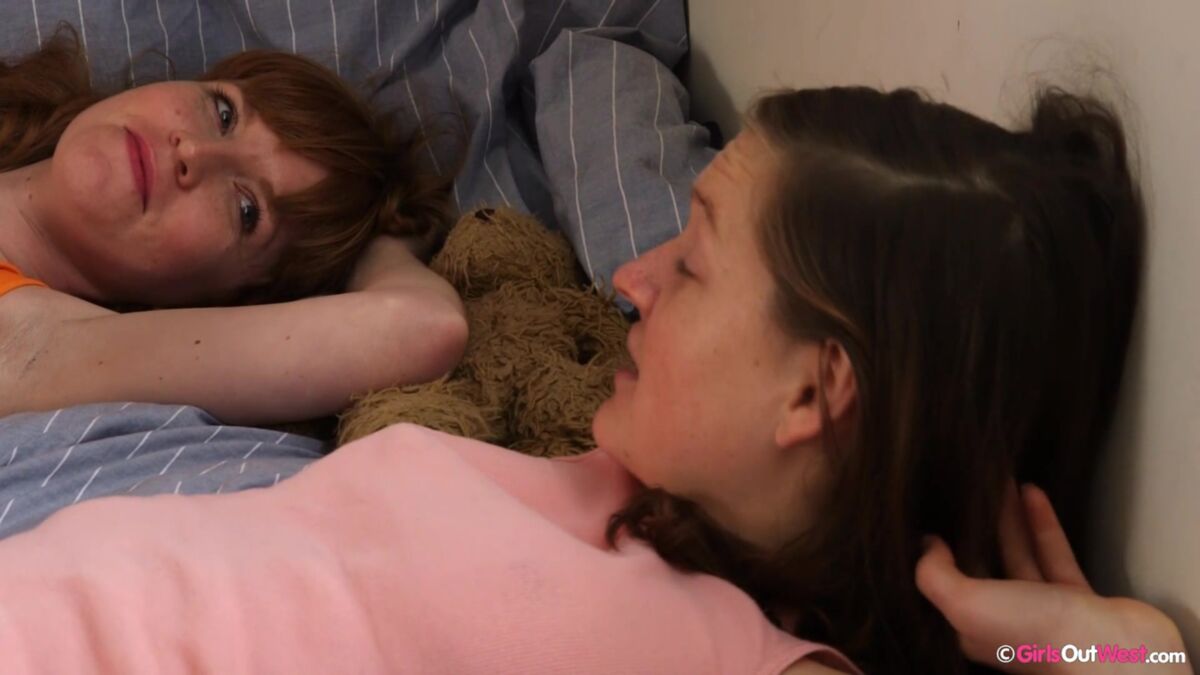 [Girlsoutwest.com] Noelle \u0026 Pia (Wheres My Phone) [2014-09-19, All Girls, Mutual Masturbation, Toys, Hairy, 1080p] – Porn torrents download