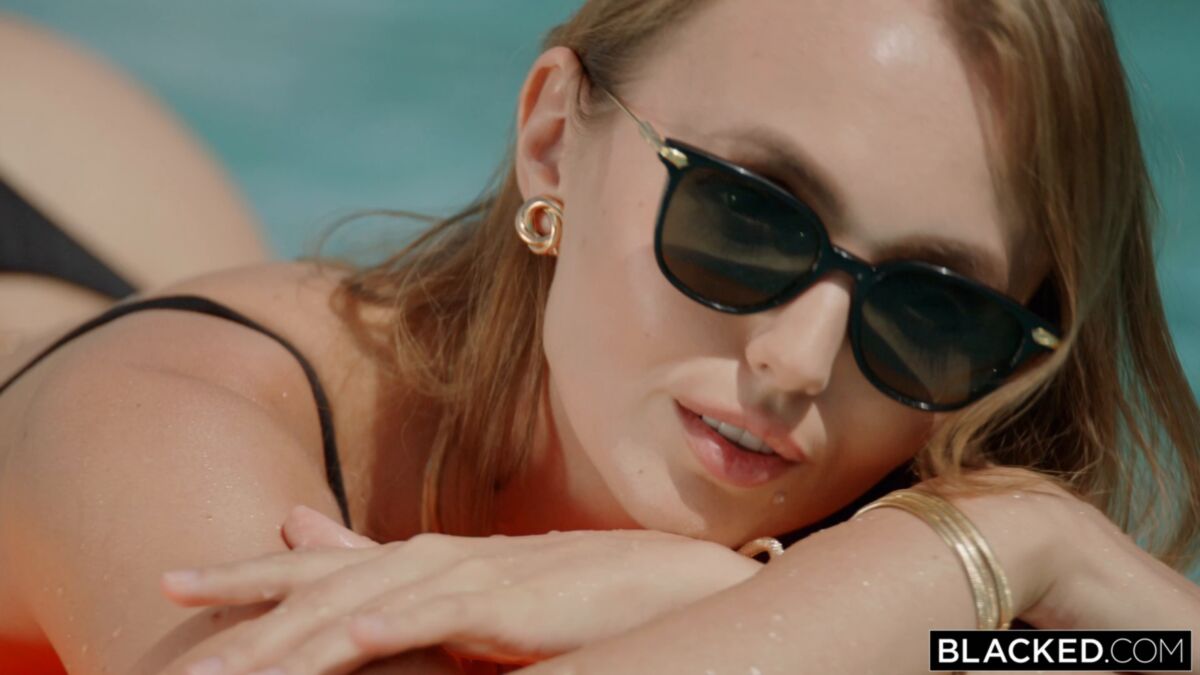 [Blacked.com] Sia Siberia-Infation (10-09-2022) [2022, All Sex, Big Tits, Blonde, Blowjob, Bubble Butt, Gonzo, Hardcore, Interracial (IR), Petite, 1080P] – Porn torrents download