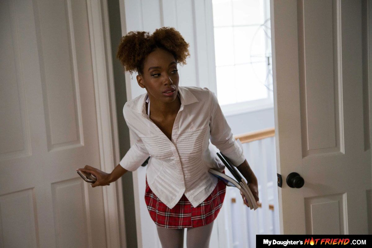 [MyDaughtershotfriend.com / naughtyamerica.com] Lacey London ||Ryan McLane (Lacey London Fucks Her Friend’s Dad in the Shower! / 26707) [2021-08-25, InterRACIAL, All SEX, Straight, Oral Sex, My Daughter’s Hot Friend, 720p] – Porn torrents download