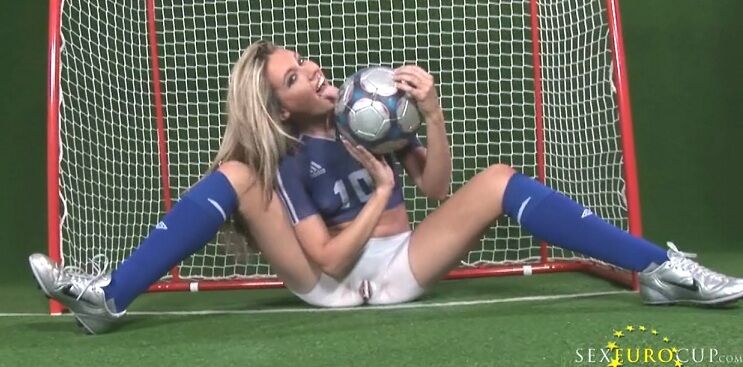 [Sexeurocup.com] france [2010, Bodyart, Posing, Hdrip, 720p] – Porn torrents download