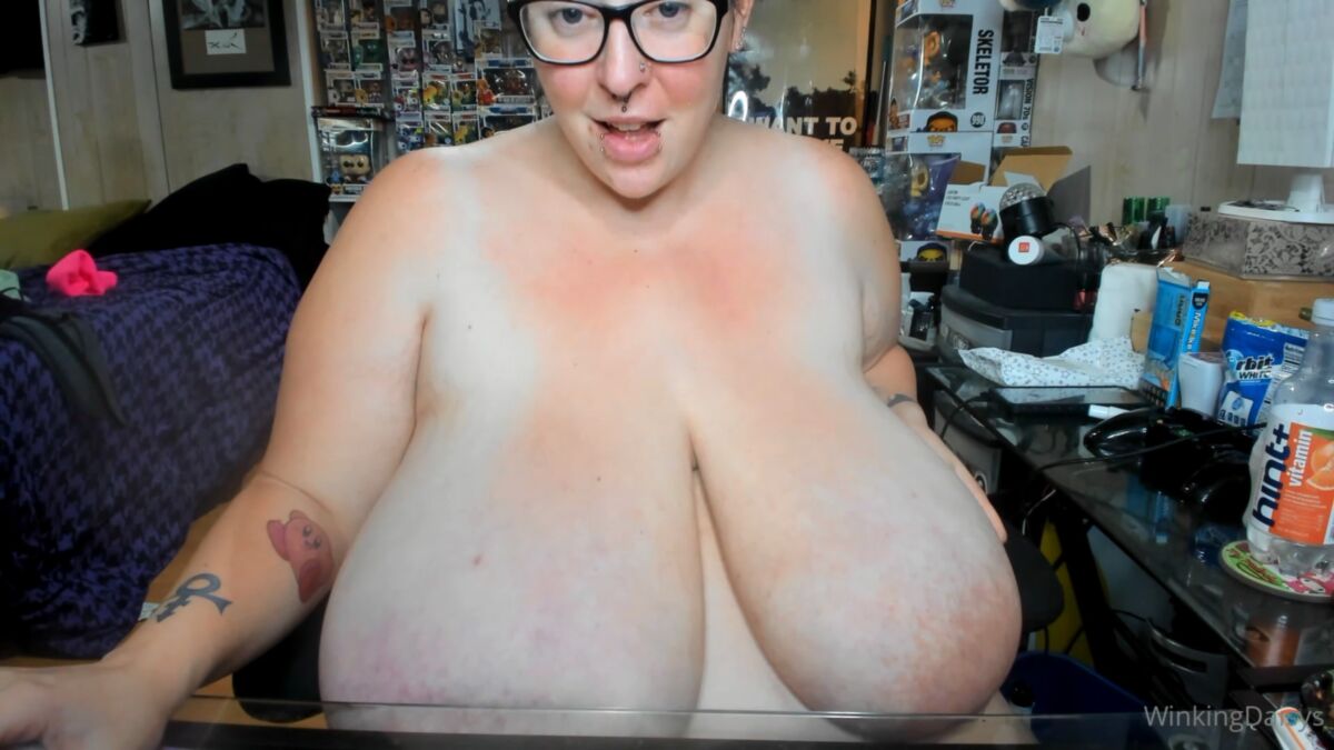 [Onlyfans.com] Winkingdaisys - Fat Tits [2021, solo, bbw, big tits, huge tits, 1080p, SiteRip] | Free Porn Torrent