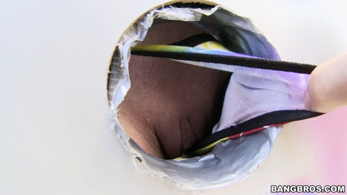 [Bangbrosclips.com / Bangbrosnetwork.com] Sydney Cole – Sydney Cole Bounces Her Big Ass On a Raw Cock (BBC14090) [2016-02-07, Big Cock, Facial, Masturbation, Natural Tits, Straight, Teen, 720p, SiteRip] – Porn torrents download