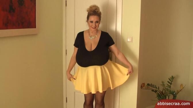 [abbisecraa.com] Abbi Secraa – Big Cleavage, In Yellow Skirt [2023-04-06, Big Tits, 1080p, SiteRip] – Porn torrents download