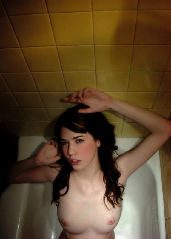 Hot Session [Amateur,Solo,Posing] [от 2986*2241 до 4489*3380, 28]