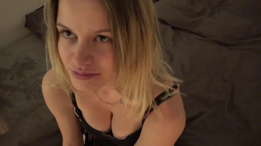 [CzechStreets.com / CzechAV.com] 2018-08-04 Martina – Pregnant lady in distress (Czech Streets 112) [2018 g., Amateur, Blonde, Hardcore, Oral, Pregnant, Sex for money] – Porn torrents download