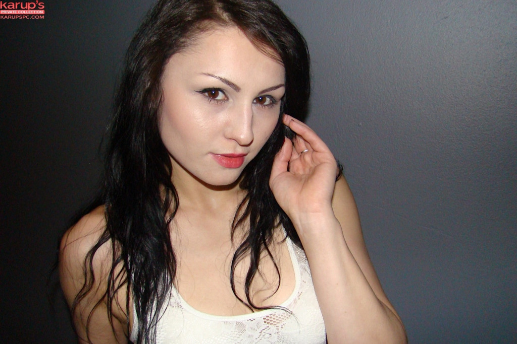 Adela T