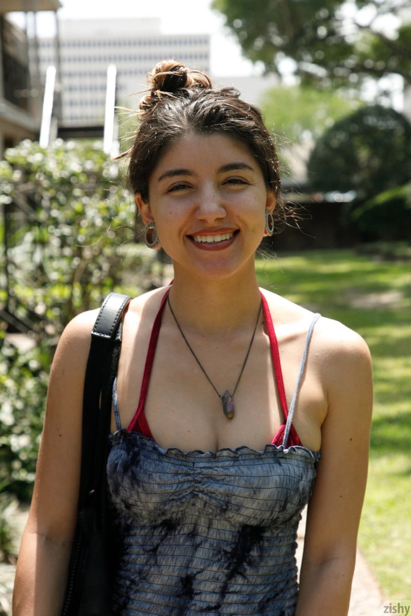 Adriene Macedo