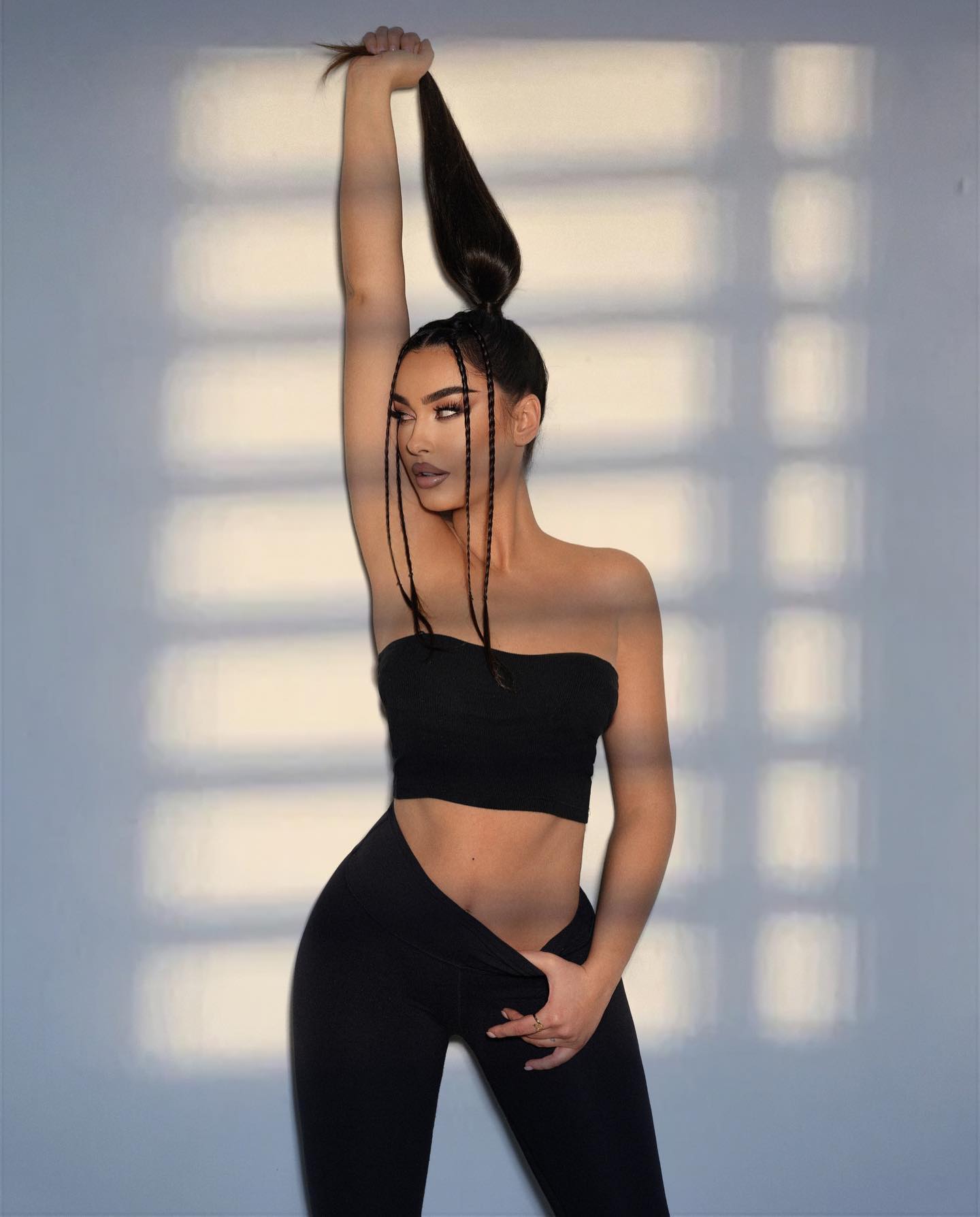 Adrola Dushi
