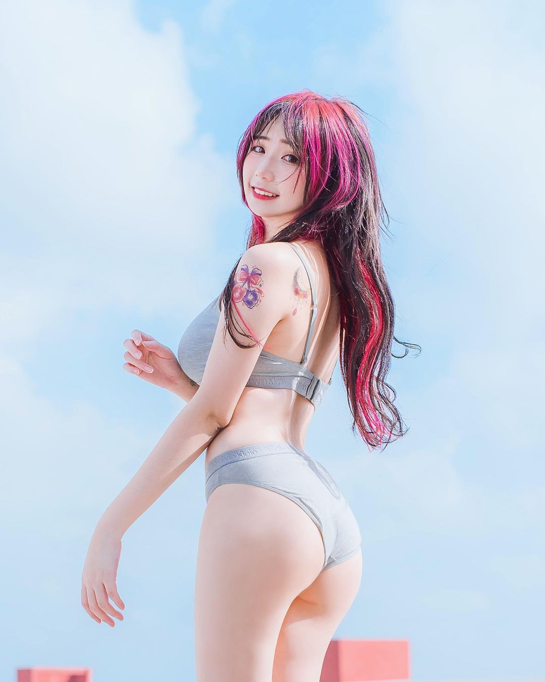 Akaei Ray